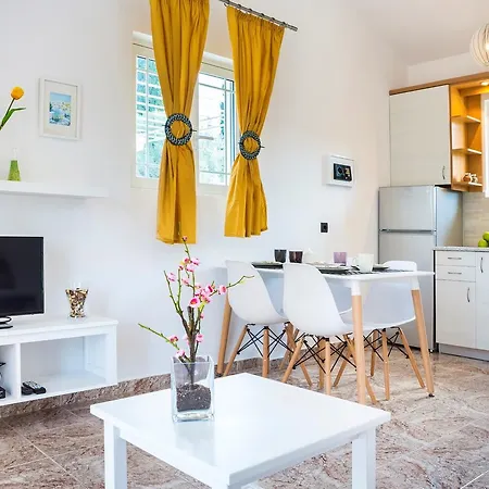 Cypress Garden Holiday home Svoronata